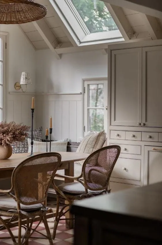 Amber Interiors Dining room and kitchen,